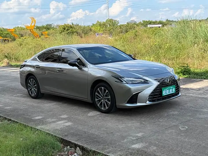 Lexus ES 2025, арт. CN-3649462 — фото 1