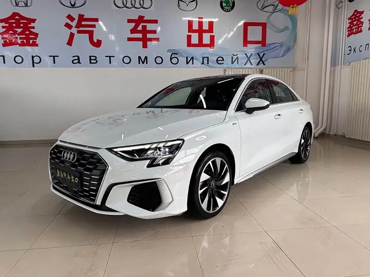 Audi A3 2024, арт. CN-3649852 — фото 1