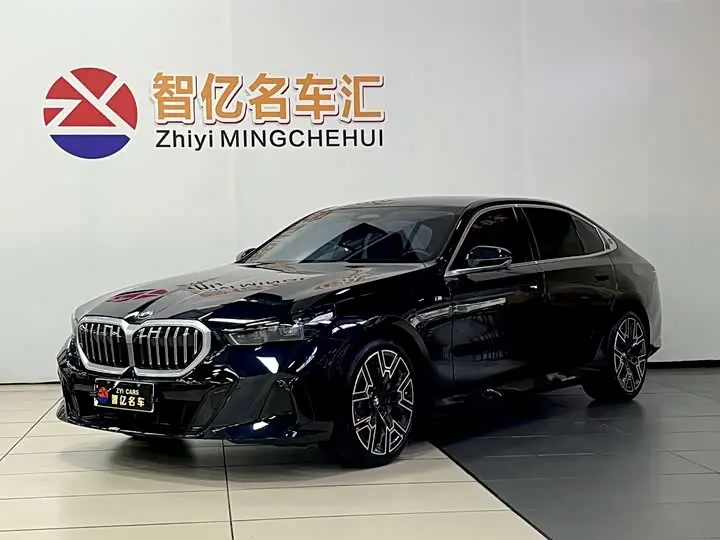 BMW 5 Series 2024, арт. CN-3649862 — фото 1