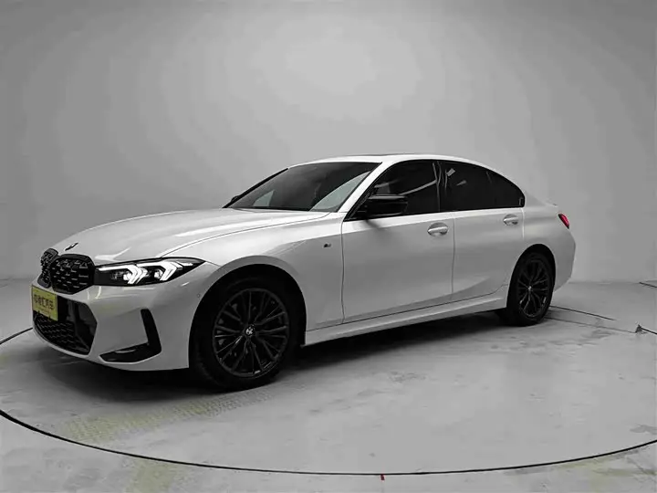 BMW 3 Series 2024, арт. CN-3649892 — фото 1