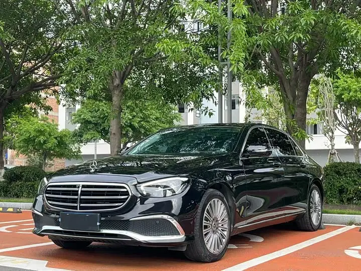 Mercedes-Benz E-Class 2023, арт. CN-3650530 — фото 1