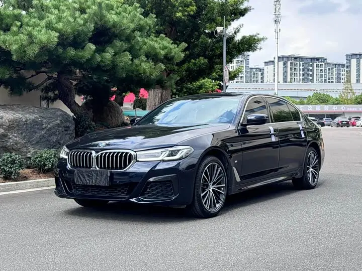BMW 5 Series 2023, арт. CN-3650552 — фото 1