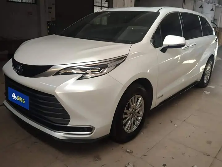 Toyota Sienna 2021, арт. CN-3652154 — фото 1