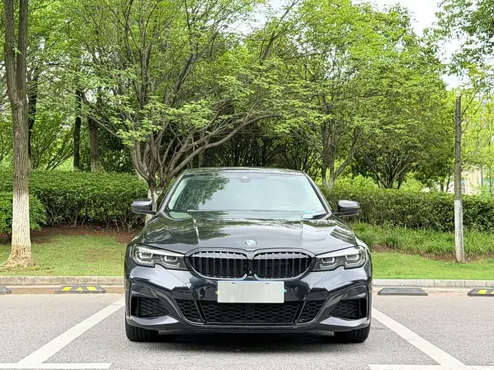BMW 3 Series 2022, арт. CN-3653071 — фото 1