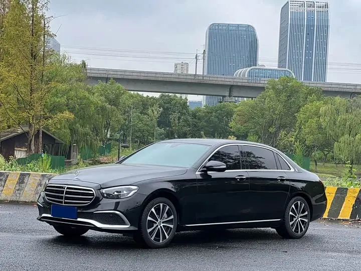 Mercedes-Benz E-Class Hybrid 2022, арт. CN-3654067 — фото 1