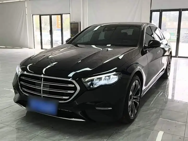 Mercedes-Benz E-Class 2025, арт. CN-3654675 — фото 1
