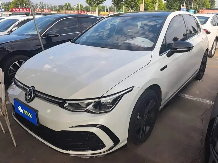 Volkswagen Golf 2023, арт. CN-3655102 — фото 1