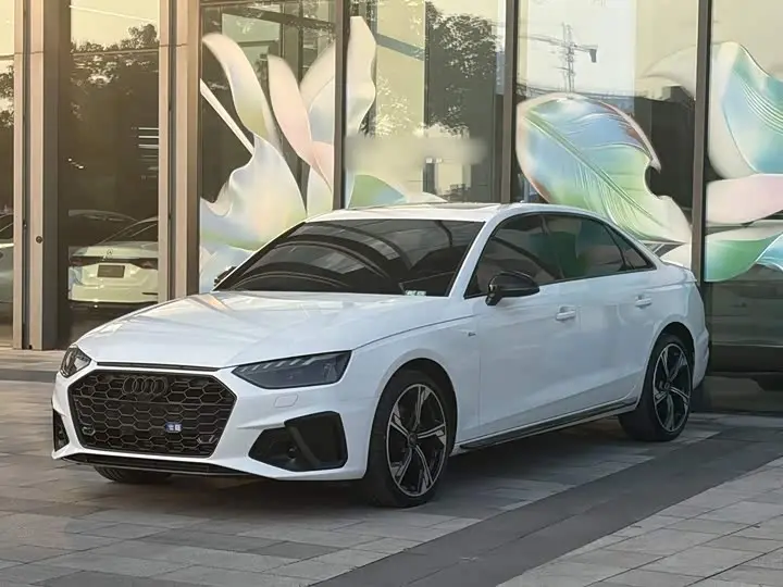 Audi A4L 2024, арт. CN-3655632 — фото 1
