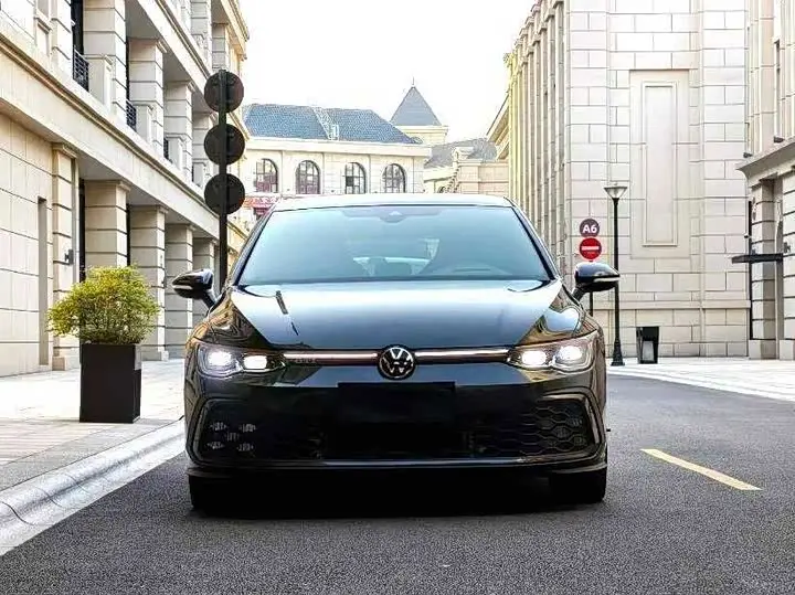 Volkswagen Golf GTI 2021, арт. CN-3655643 — фото 1