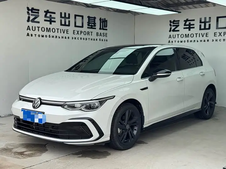 Volkswagen Golf 2023, арт. CN-3656093 — фото 1