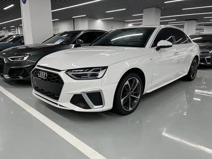 Audi A4L 2023, арт. CN-3656812 — фото 1