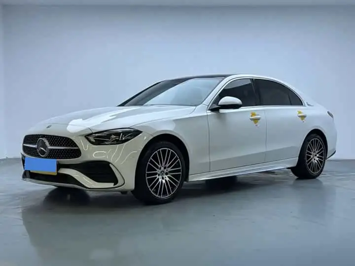 Mercedes-Benz C-Class 2023, арт. CN-3657131 — фото 1