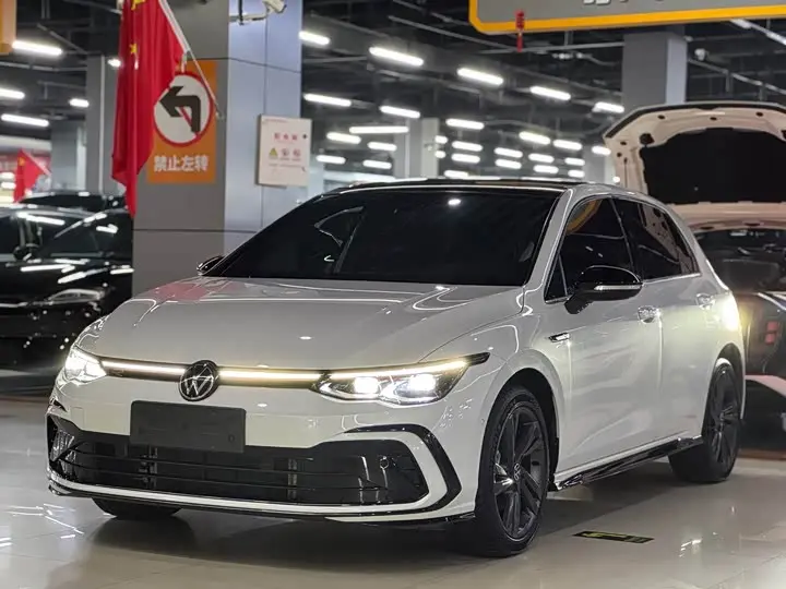 Volkswagen Golf 2021, арт. CN-3657348 — фото 1