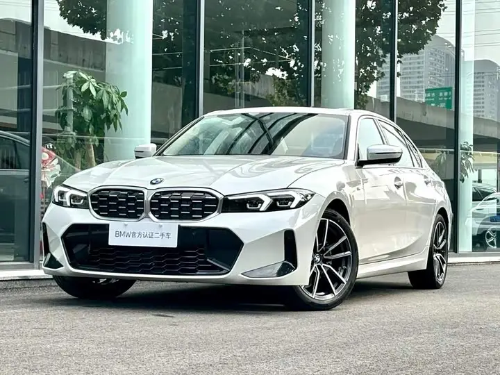 BMW 3 Series 2024, арт. CN-3657642 — фото 1