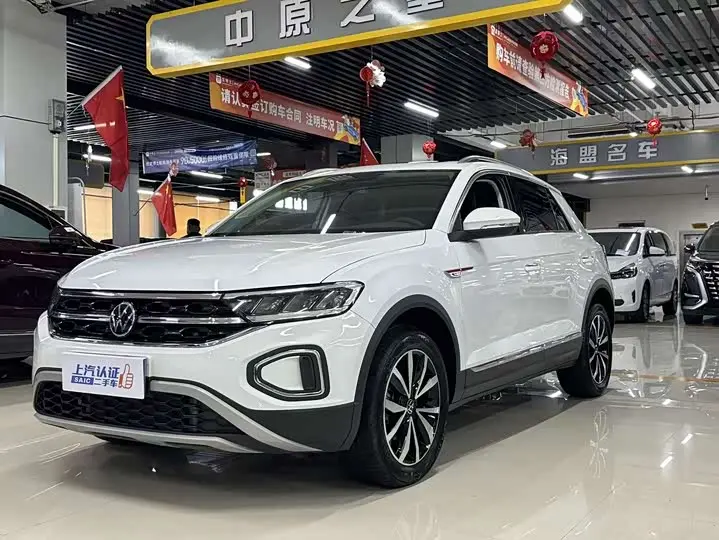 Volkswagen T-Roc 2023, арт. CN-3657654 — фото 1