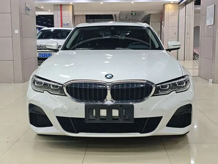 BMW 3 Series 2022, арт. CN-3657663 — фото 1
