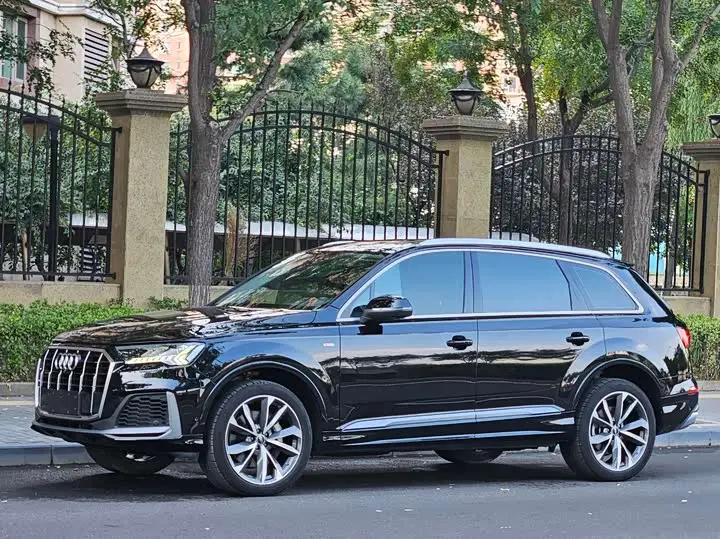Audi Q7 2023, арт. CN-3658897 — фото 1
