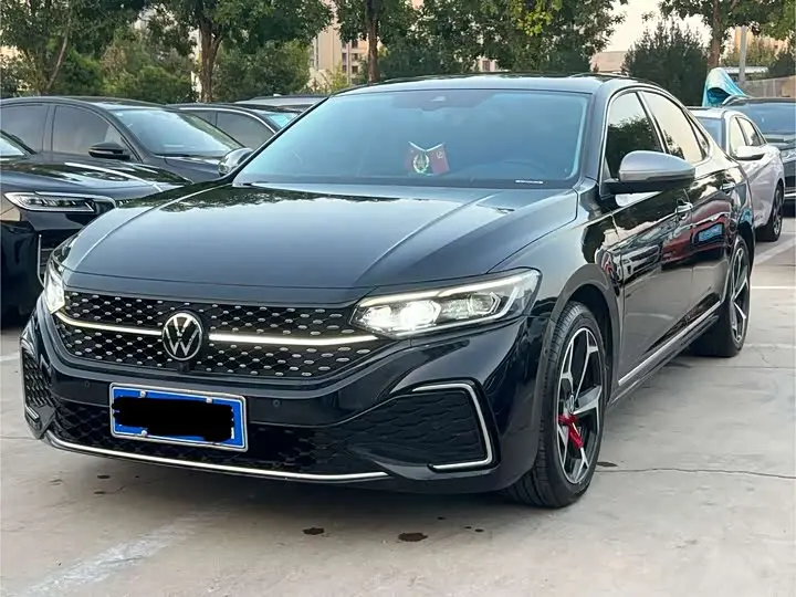 Volkswagen Passat 2023, арт. CN-3659948 — фото 1
