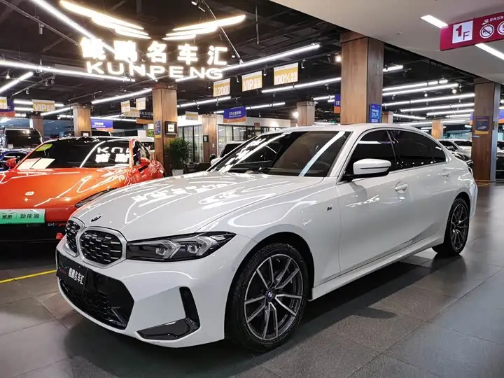 BMW 3 Series 2024, арт. CN-3660124 — фото 1