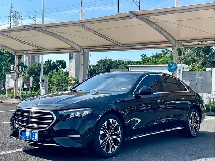 Mercedes-Benz E-Class 2025, арт. CN-3660744 — фото 1