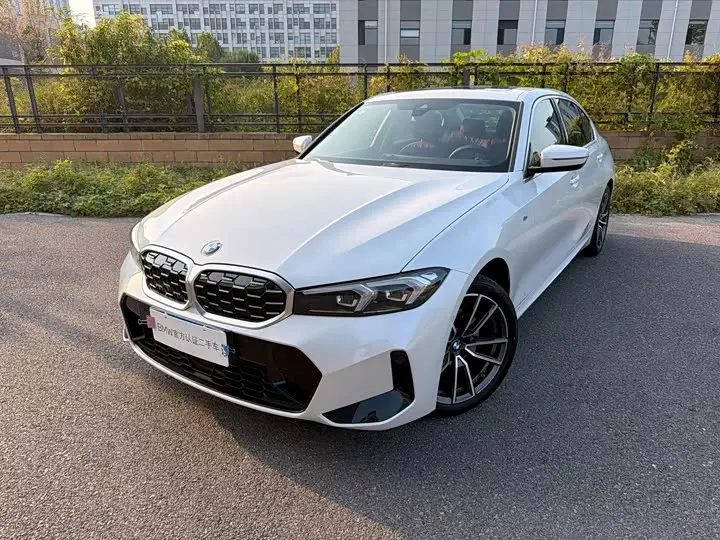 BMW 3 Series 2025, арт. CN-3662441 — фото 1