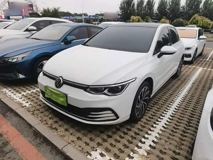 Volkswagen Golf 2023, арт. CN-3662829 — фото 1