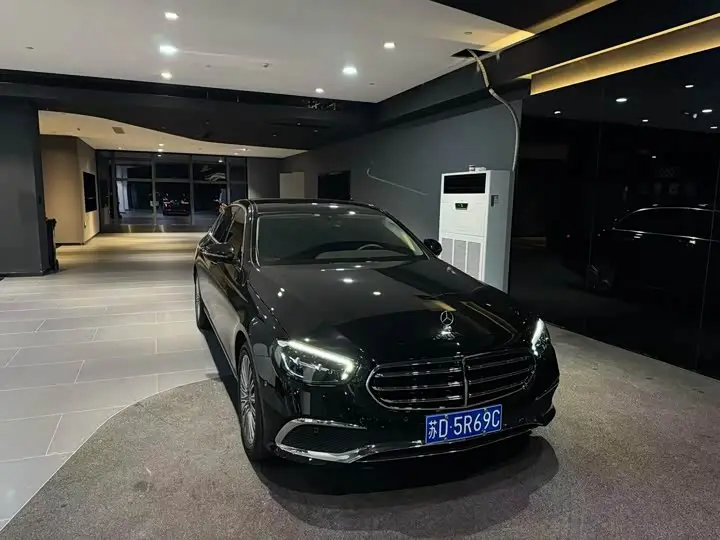 Mercedes-Benz E-Class 2023, арт. CN-3663281 — фото 1
