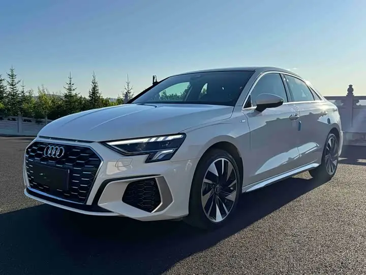Audi A3 2023, арт. CN-3663286 — фото 1