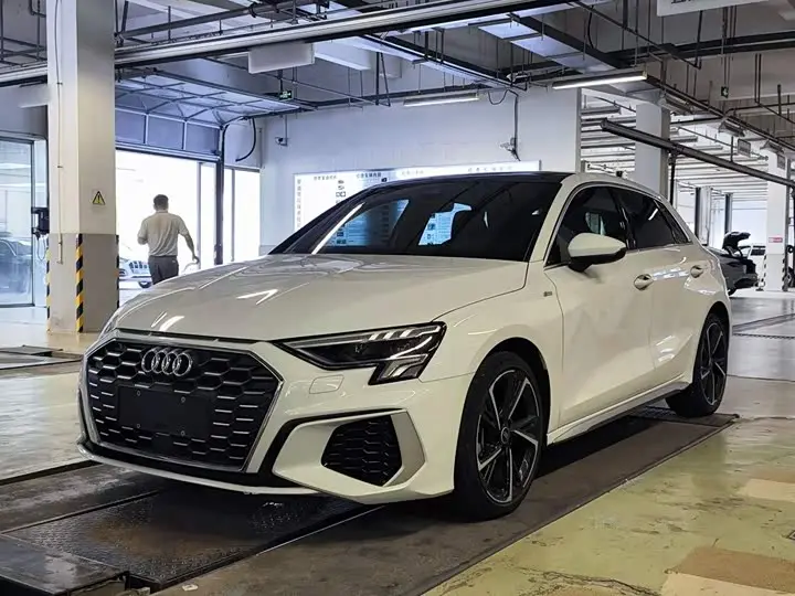 Audi A3 2023, арт. CN-3663750 — фото 1