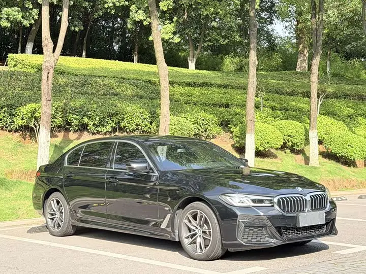 BMW 5 Series 2022, арт. CN-3663771 — фото 1