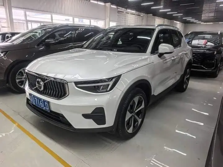 Volvo XC40 2024, арт. CN-3664042 — фото 1