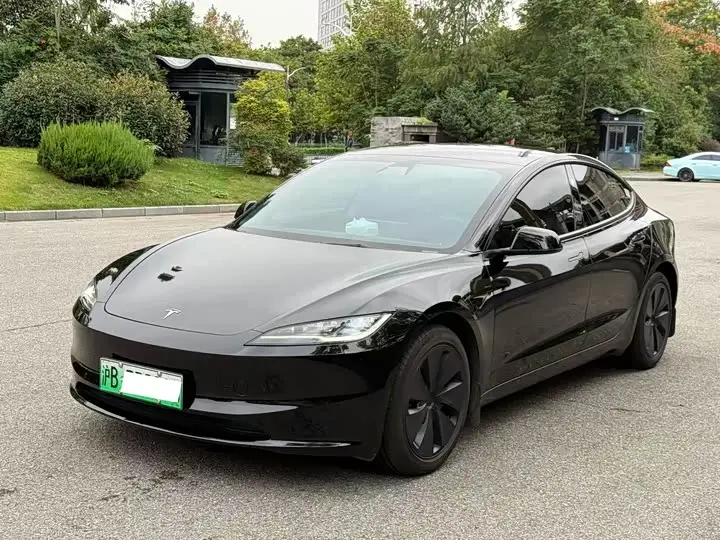 Tesla Model 3 2025, арт. CN-3664272 — фото 1