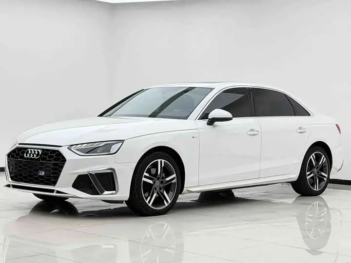 Audi A4L 2022, арт. CN-3664297 — фото 1