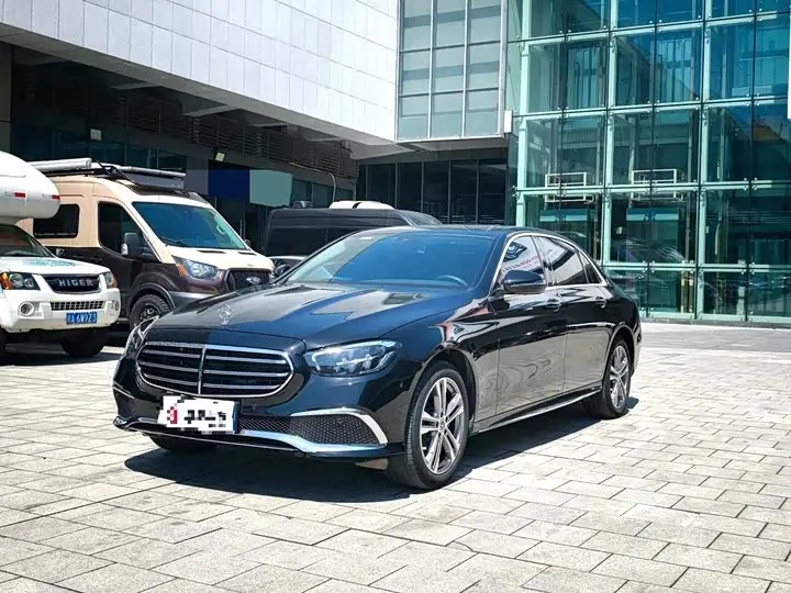 Mercedes-Benz E-Class 2023, арт. CN-3664933 — фото 1