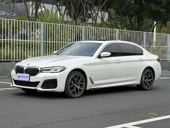 BMW 5 Series 2022, арт. CN-3665932 — фото 1