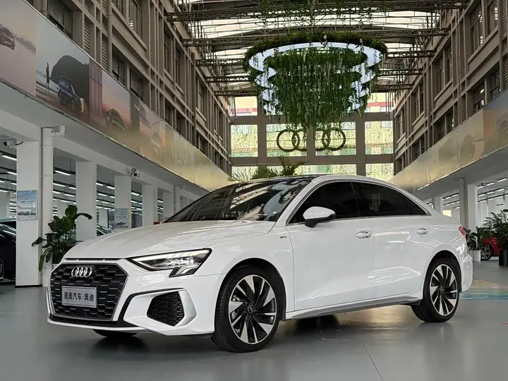 Audi A3 2023, арт. CN-3666865 — фото 1