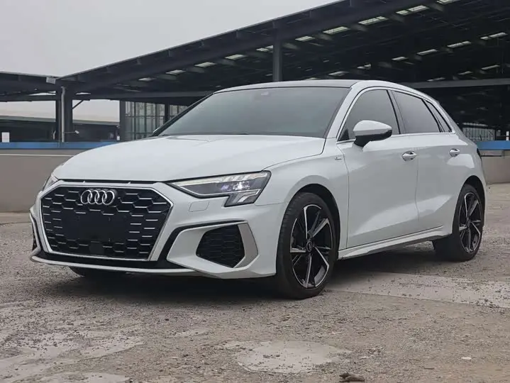 Audi A3 2023, арт. CN-3667307 — фото 1