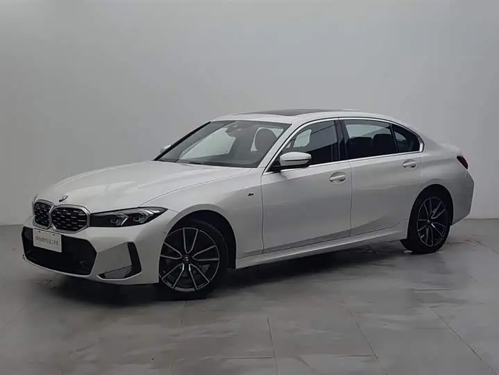 BMW 3 Series 2024, арт. CN-3667684 — фото 1