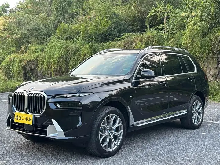 BMW X7 2023, арт. CN-3668086 — фото 1
