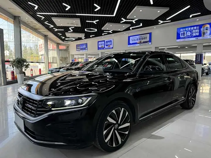 Volkswagen Passat 2023, арт. CN-3668262 — фото 1