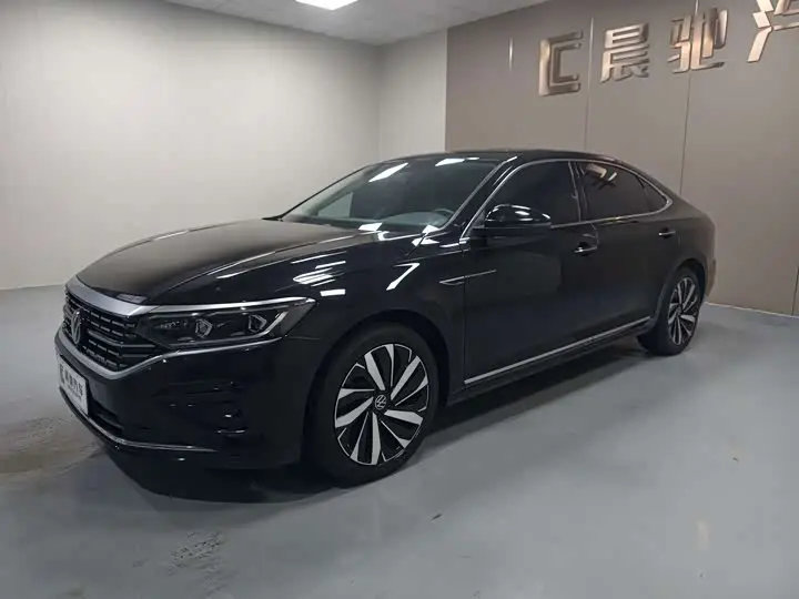 Volkswagen Passat 2024, арт. CN-3668763 — фото 1
