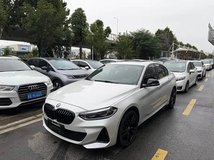 BMW 1 Series 2022, арт. CN-3669361 — фото 1