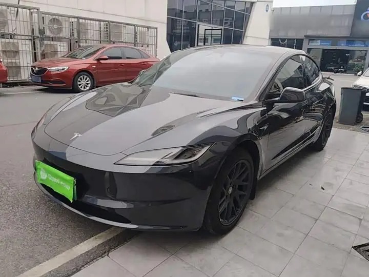 Tesla Model 3 2025, арт. CN-3672415 — фото 1