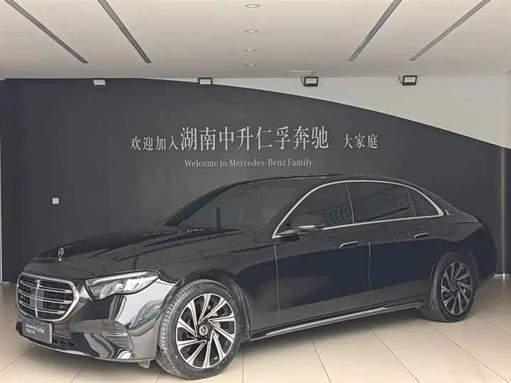 Mercedes-Benz E-Class 2025, арт. CN-3672444 — фото 1