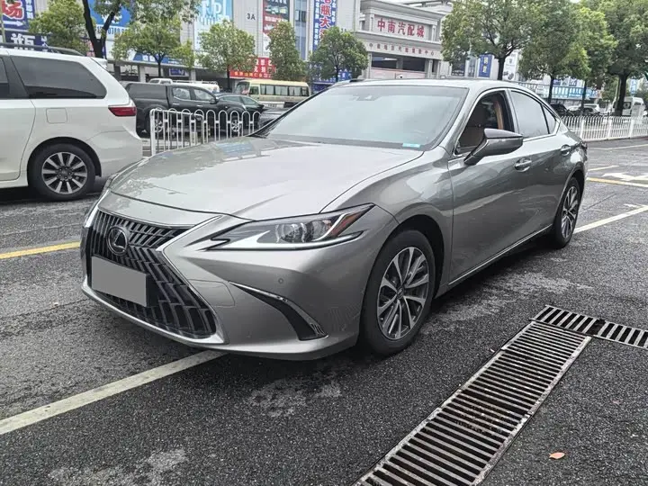 Lexus ES 2022, арт. CN-3672566 — фото 1