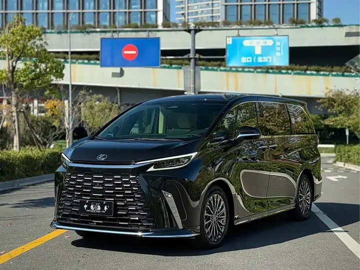 Lexus LM 2023, арт. CN-3672660 — фото 1