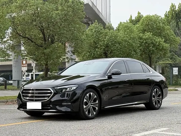 Mercedes-Benz E-Class 2025, арт. CN-3672766 — фото 1