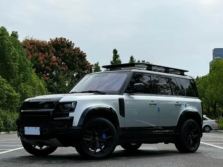 Land Rover Defender 2023, арт. CN-3672918 — фото 1