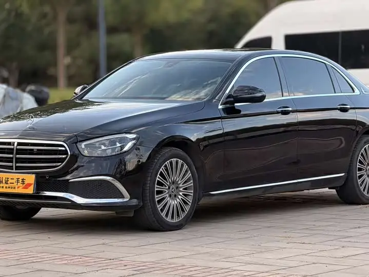 Mercedes-Benz E-Class 2023, арт. CN-3673025 — фото 1