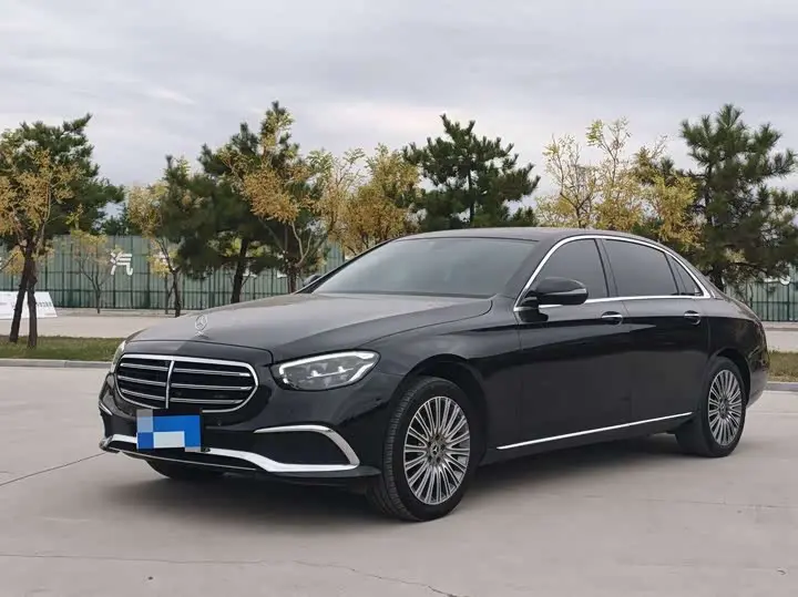 Mercedes-Benz E-Class 2023, арт. CN-3673168 — фото 1